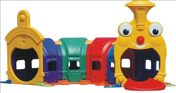 Loc de joacă complet pt interior – Echipamente NOI, niciodată montate