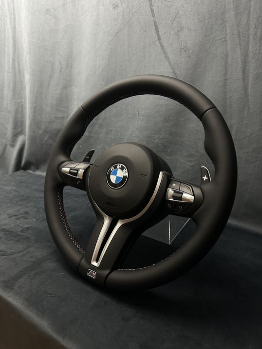 Volan M BMW F style compatibil cu seria E