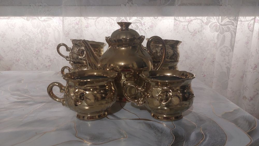 Чайный сервиз на 6 персон