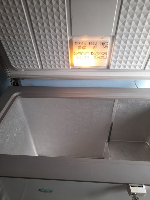 Lada frigorifica whirlpool 225 litri