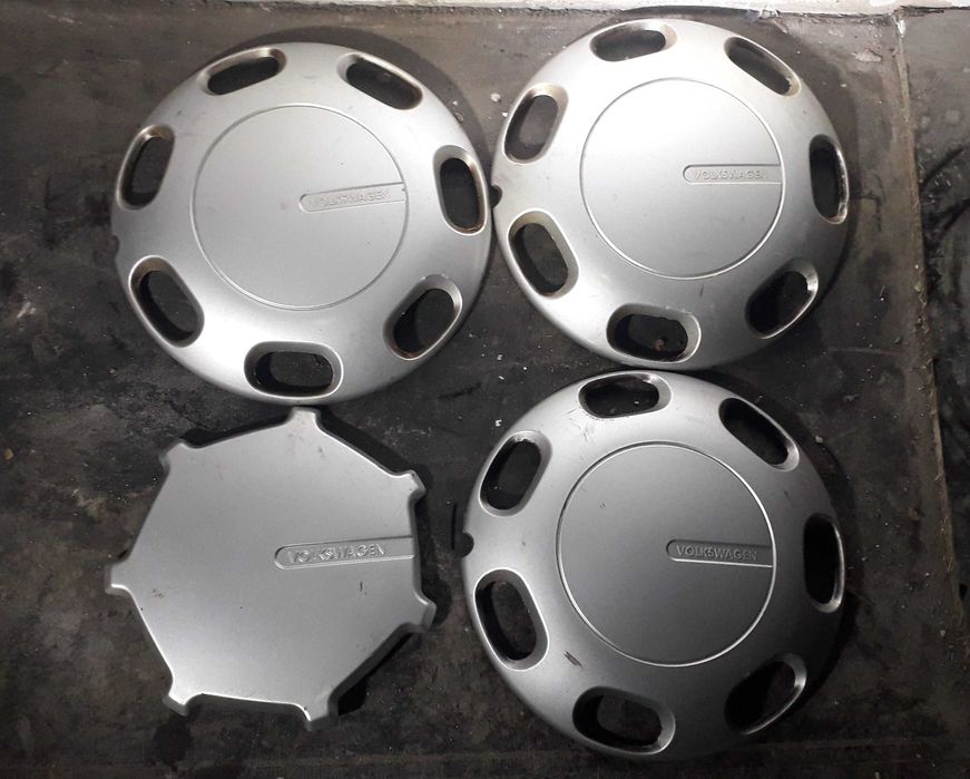 На Фольксваген родные колпаки.