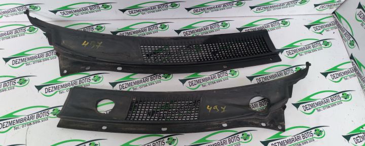 Grila stergatoare Dacia Logan prima generatie