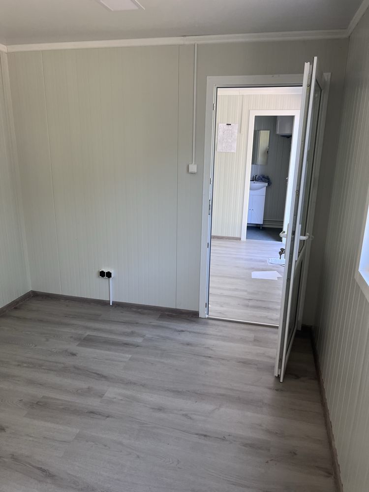Vând container de locuit , baie bucătarie și dormitor 3x8x2.70