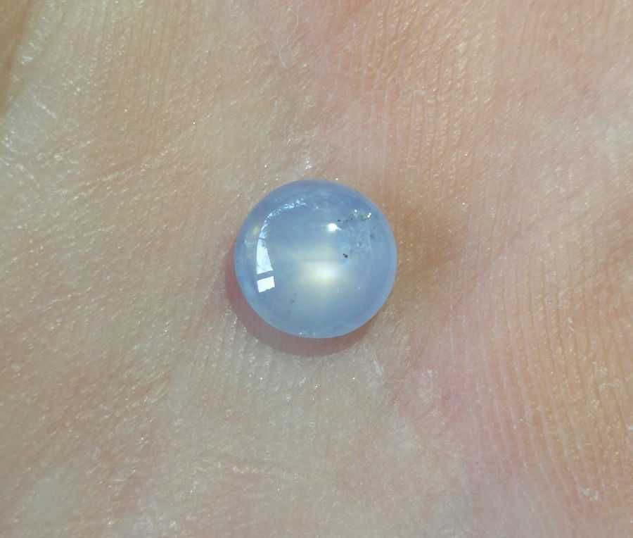 Safir natural netratat 1.05 ct.