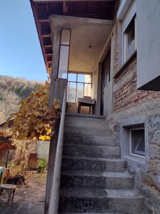 Продавам къща гр.Плачковци