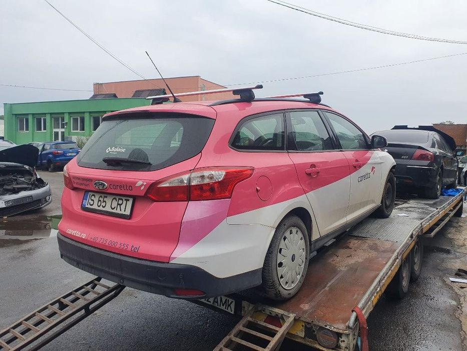Dezmembrez Ford Focus 3 motor 1.6tdci 105cp NGDA dezmembrez cutie de viteze 6+1 trepte aripa spate