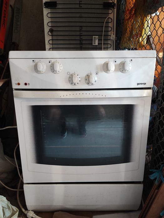 Готварска печка GORENJE (EC-7705W / EC-67120BW)