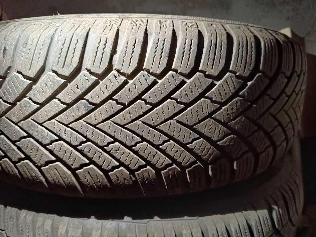 Jante tabla r15 Volkswagen cu anvelope de iarna 195/65 R15