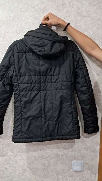 Куртка в отличном состоянии