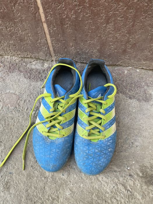 Сороконожка бутсы для футбола