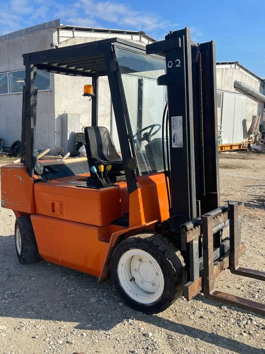 MOTOKAP CLARK - DPM 30 H - Продавам замяням с друг с по големи гуми.