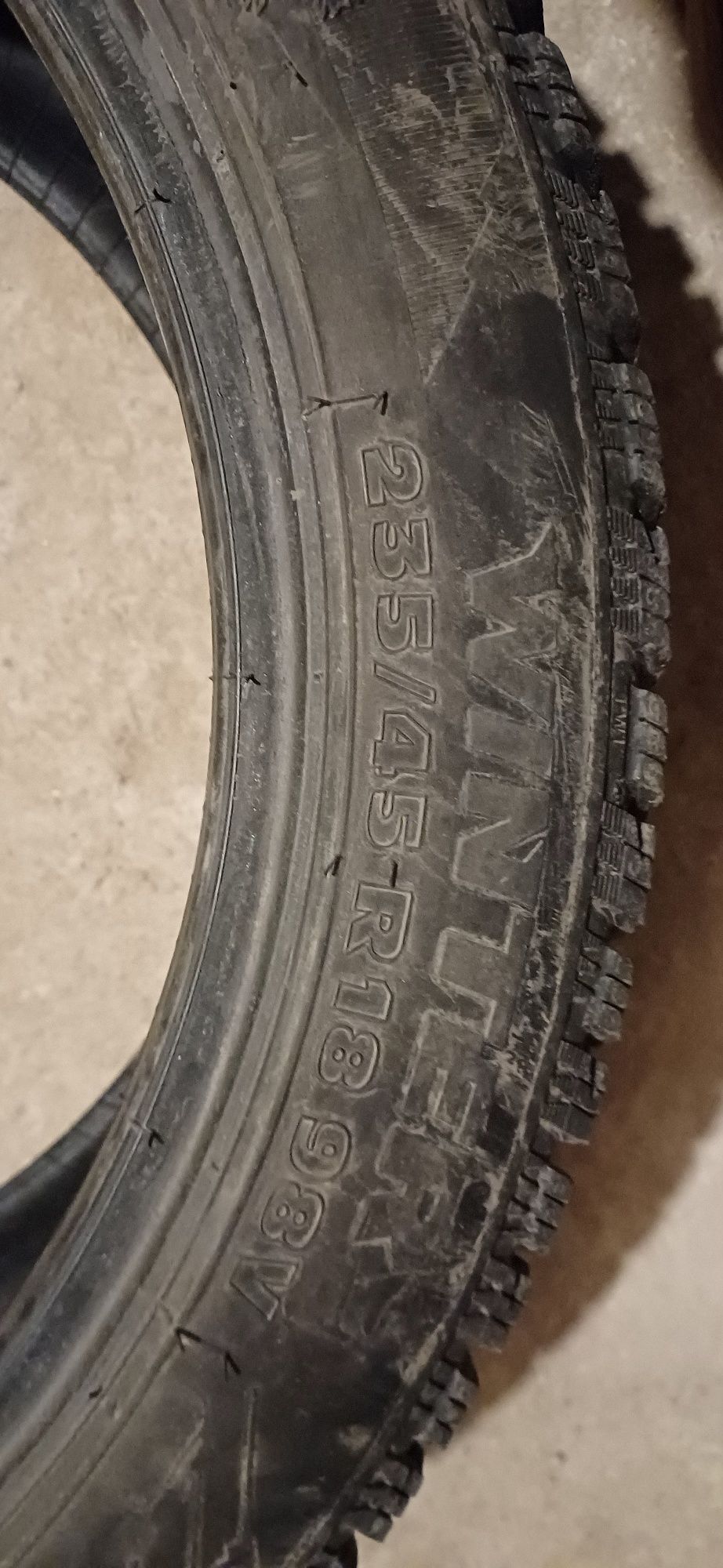 Гума Tigar 235/45/18