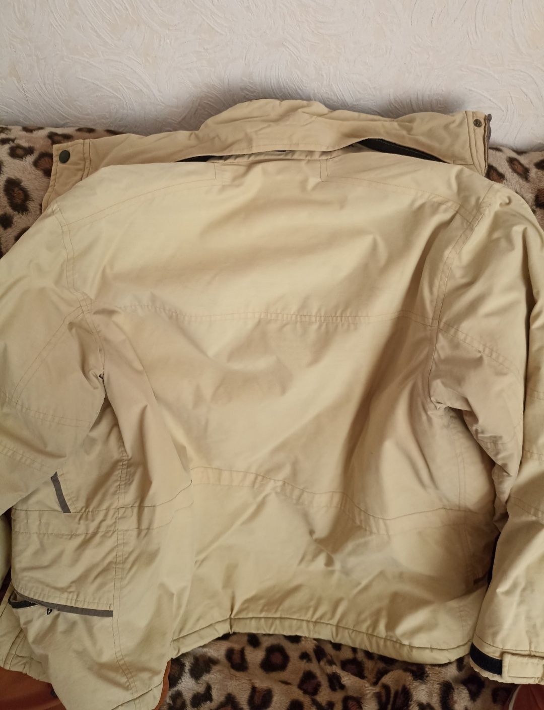 Продам мужская куртка (50-52), зима, подарки, для дома