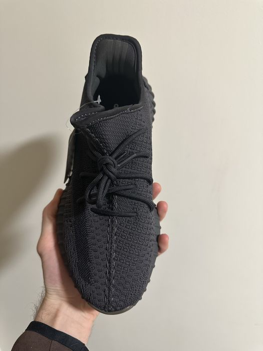 Yeezy 350 v2 Cinder