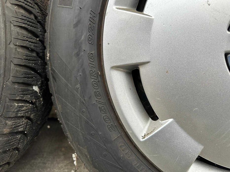 set jante tabla R16 cu capace + anvelope iarna Nexen 205/60R16 92H