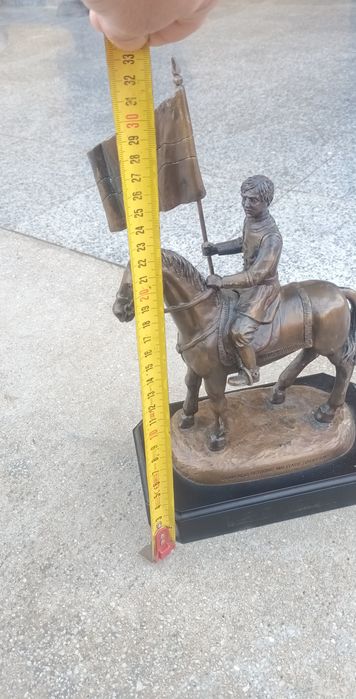 Statuie din metal neferos