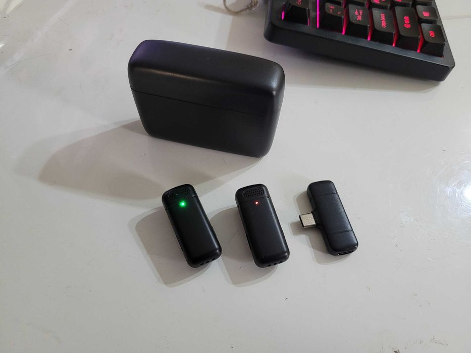 Набор петличных беспроводных микрофонов