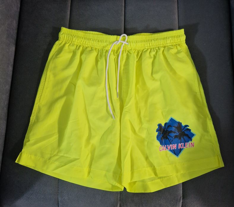 Pantaloni scurti (short)