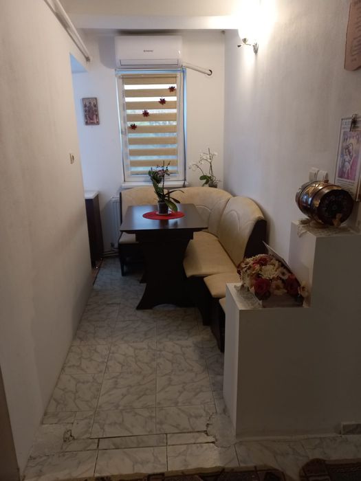Închiriez apartament 2 camere
