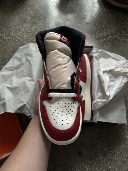 Jordan 1 Retro High OG Chicago Lost and Found 41