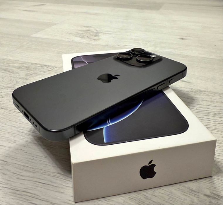 iPhone 16 PRO MaX cu 100% Bateria