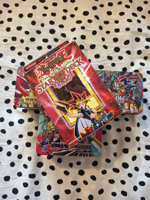 Карти Ю ГИ О + игрални полета