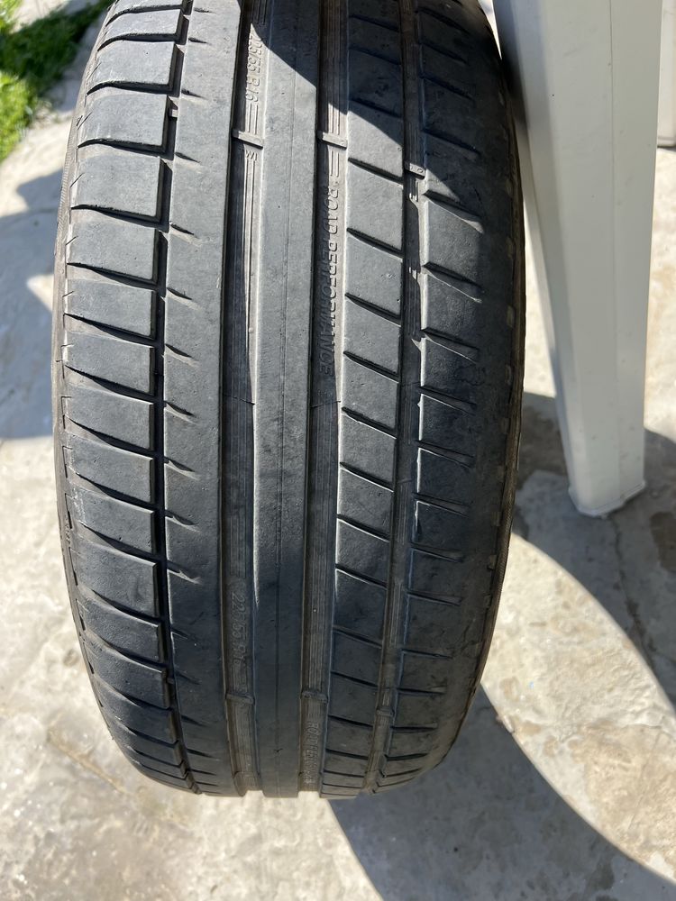 Vand cauciucuri in stare buna 225/55/16