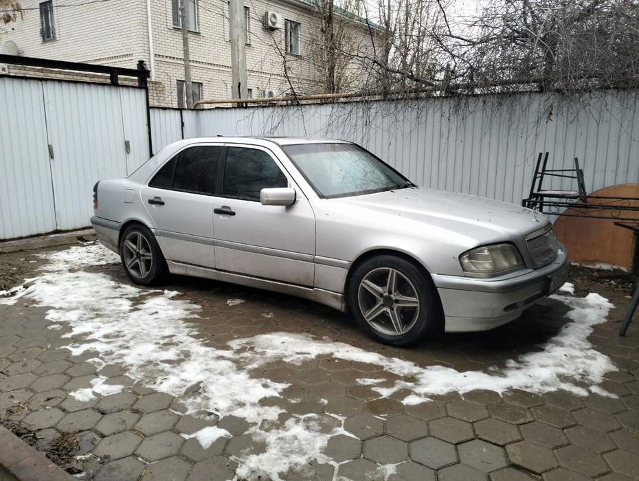 Продам а/м Мерседес С200