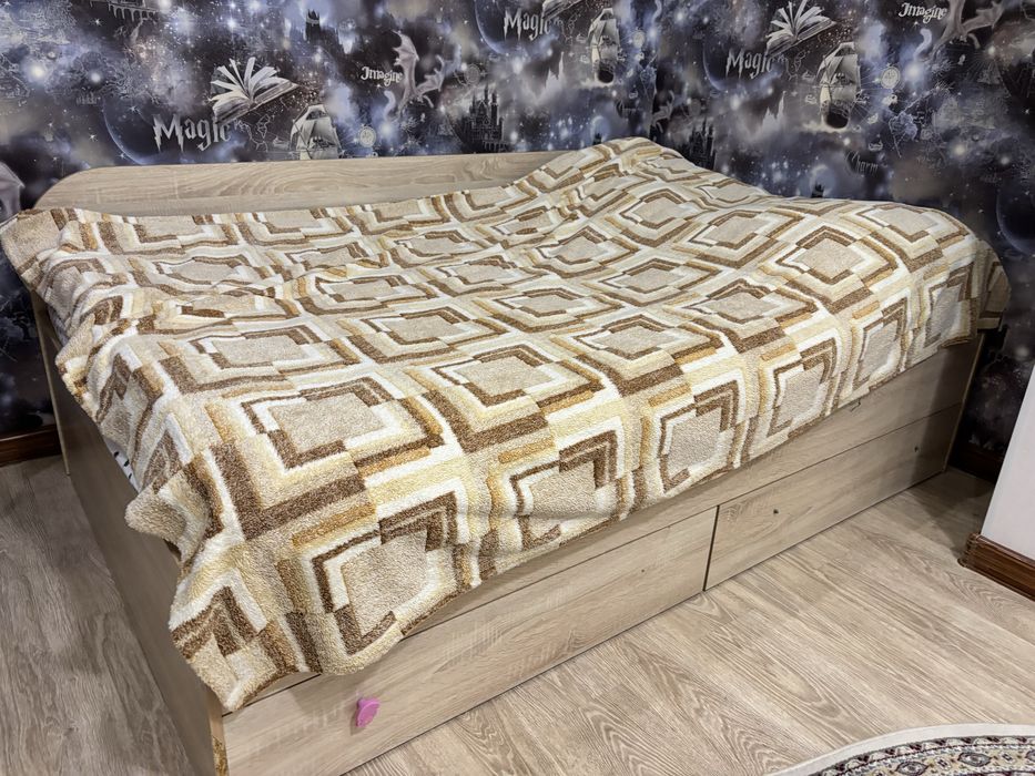 Односпальная кровать