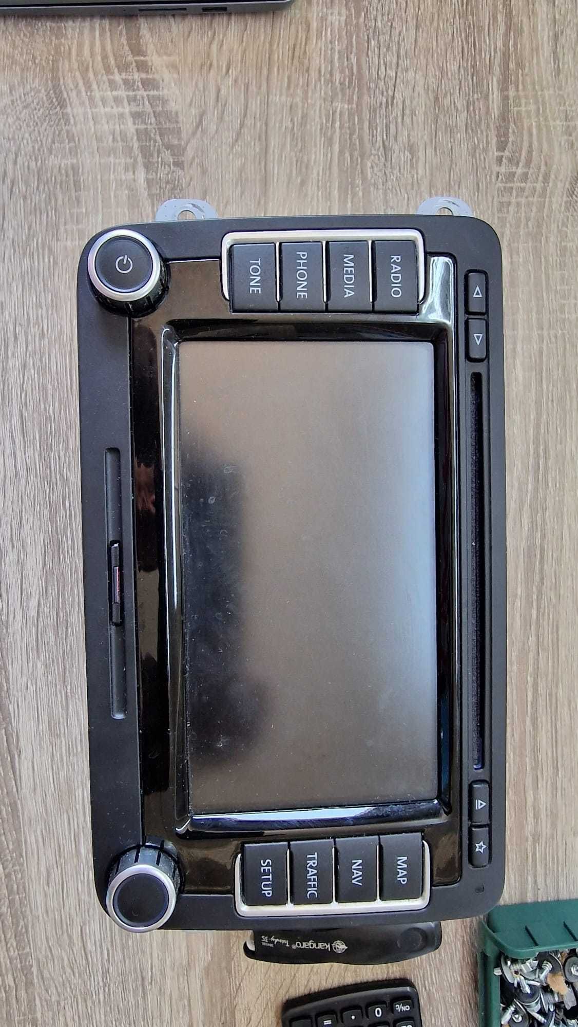 Navigație VW RNS 510 originală 6,5″ HDD/DVD Bluetooth