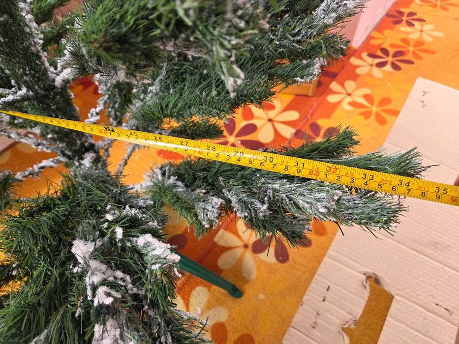 Brad artificial, cu zapada, 1.70 metri