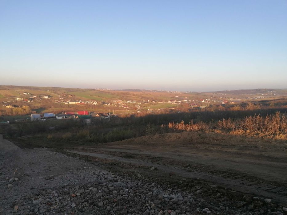 Oferta intravilan Teren comuna Miroslava 25 minute palas campus