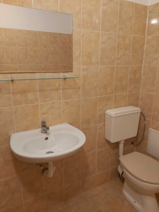 Двустаен апартамент под наем, Лятно кино Тракия