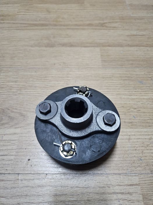 Flansa intermediara cauciuc pentru tractor chinezesc Konig 25 Cp