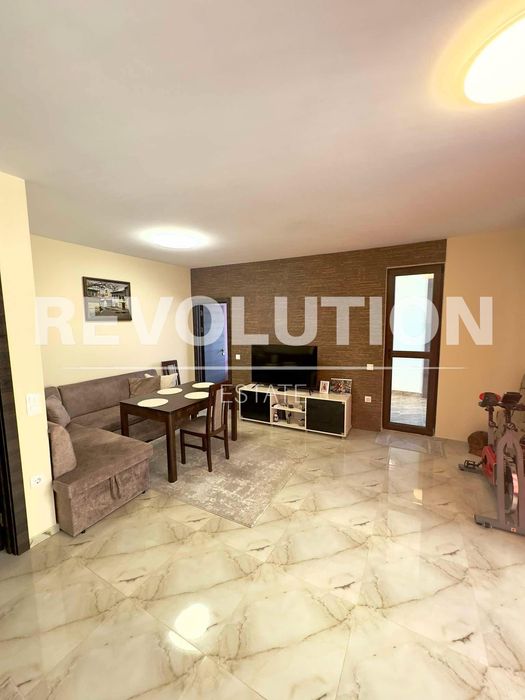 Продава се Двустаен апартамент в Пловдив, Коматево - 68 кв.м за 2206 €/кв.м - Снимка #1