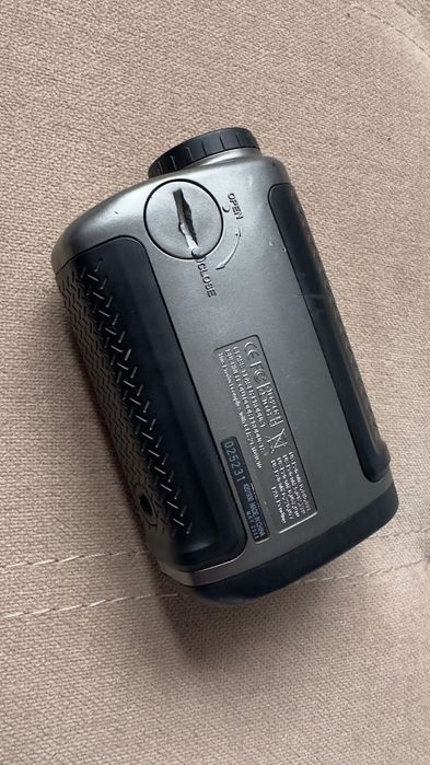 telemetru Bushnell Tour V2