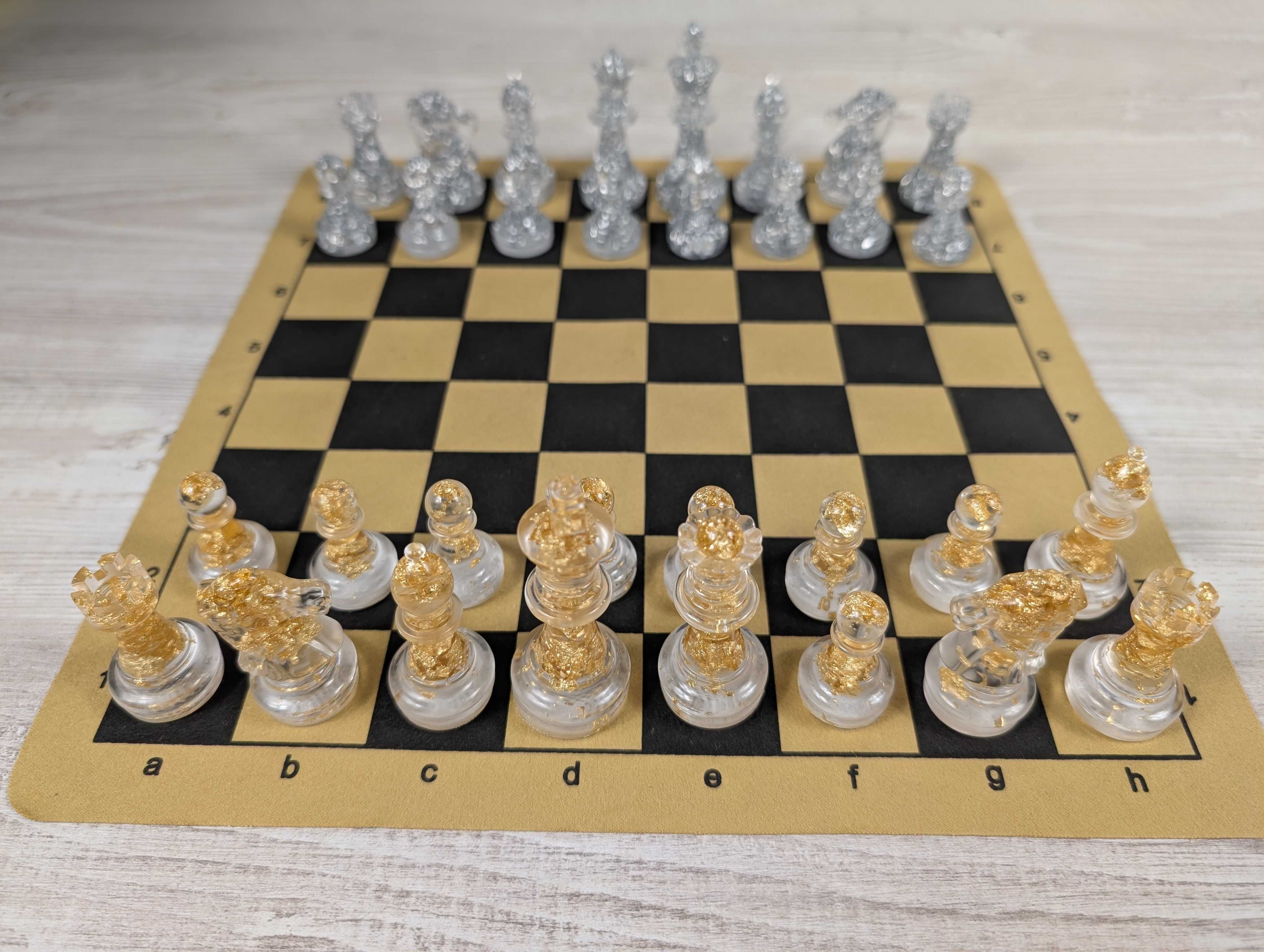 Set Piese de Șah Și Dame din Rășină GOLD/SILVER (Ideal pentru cadou)