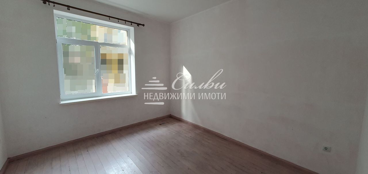 Продава се Етаж от къща в Шумен, Център - 120 кв.м за 1300 €/кв.м - Снимка #1
