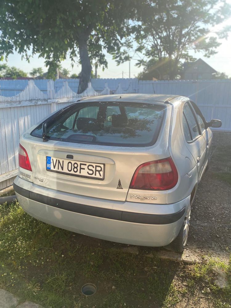 Renault Megane 1.4 16v