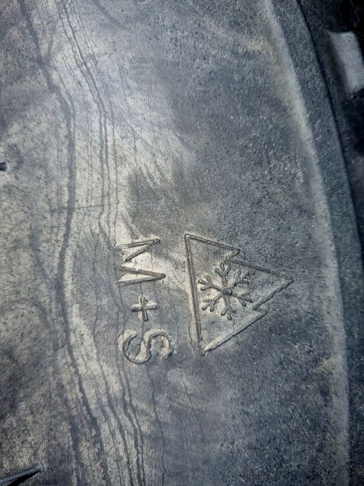 Vând 4 anvelope profil simex