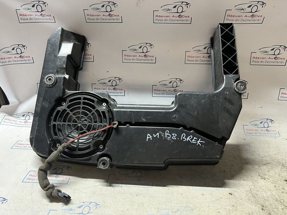 subwoofer audi a4 b8 break 2011
