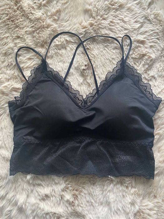 Bustiera negru, cu dantela, bretele subțiri, cu bureți, nou, S/36