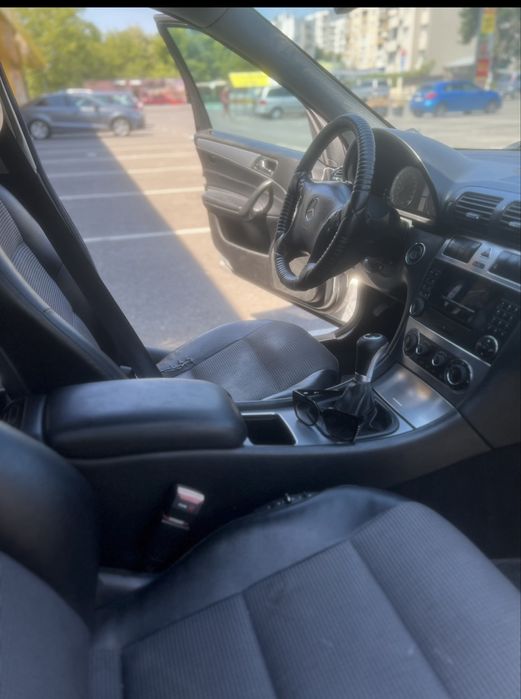 Mercedes C200