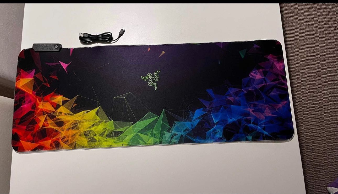 Геймърски пад подложка мишка gaming mousepad Razer,AsusRog RGB 80x30см