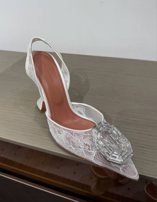 Pantofi Amina Muaddi