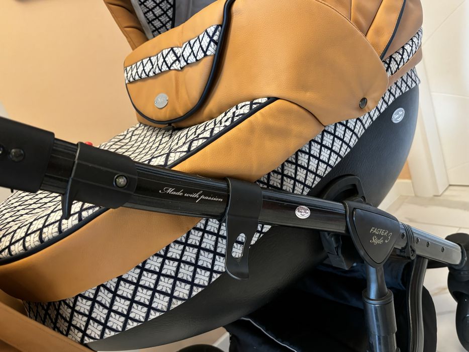 Бебешка количка 3в1 Baby Merc Faster 3; Еко кожа, черно шаси