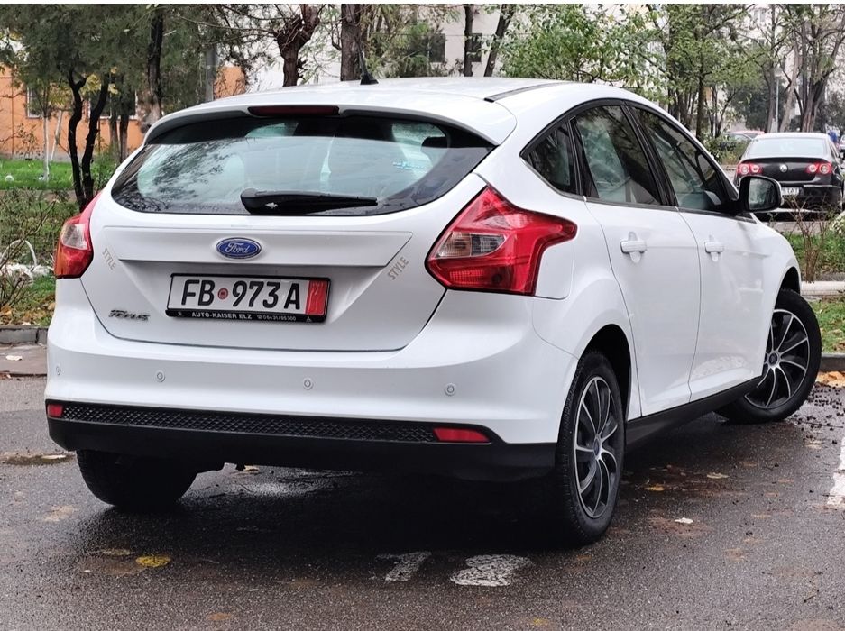 Ford Focus 2012, 1.6 benzină, Navi, Park assist