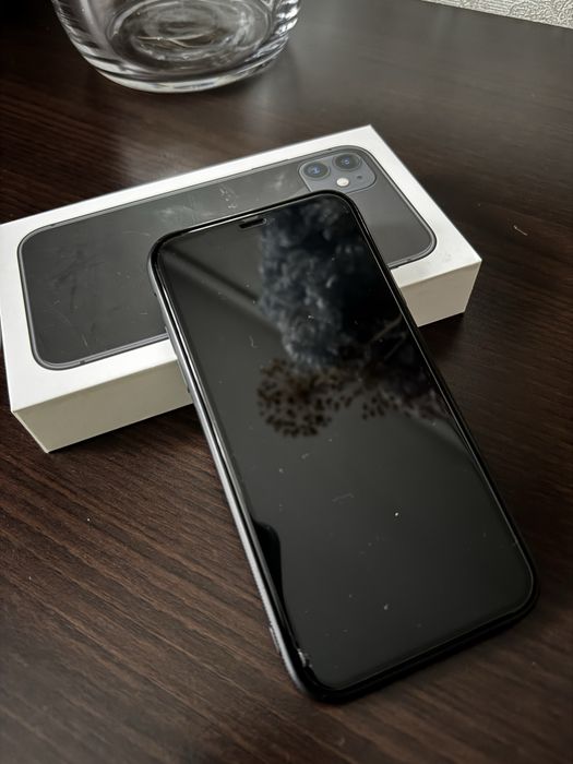 Продам iPhone 11