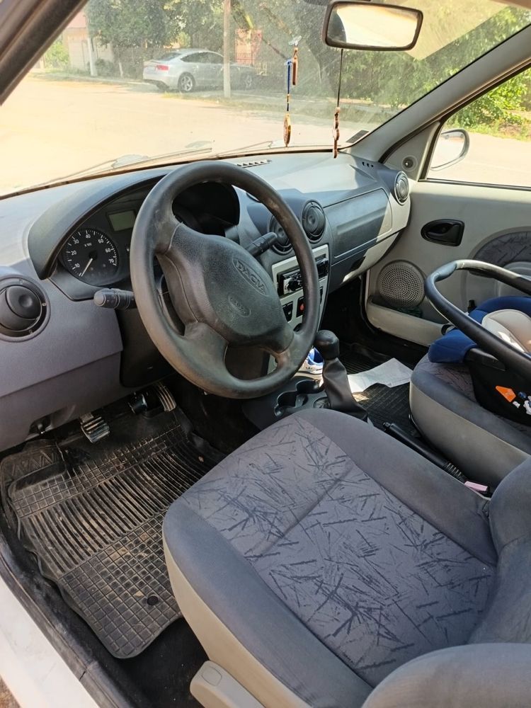 Vand logan 1.4 benzina an 2005