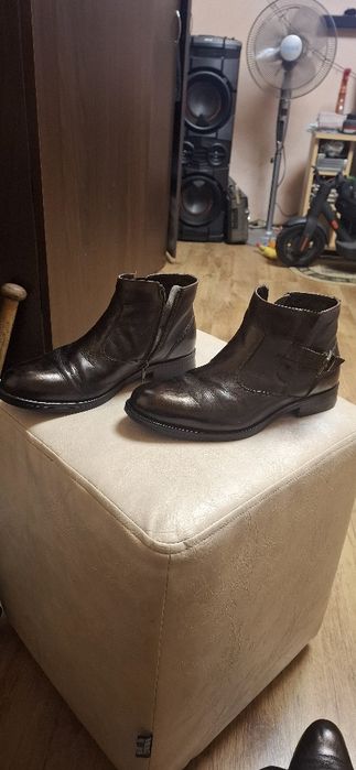 Ciocate piele mărimea 42
